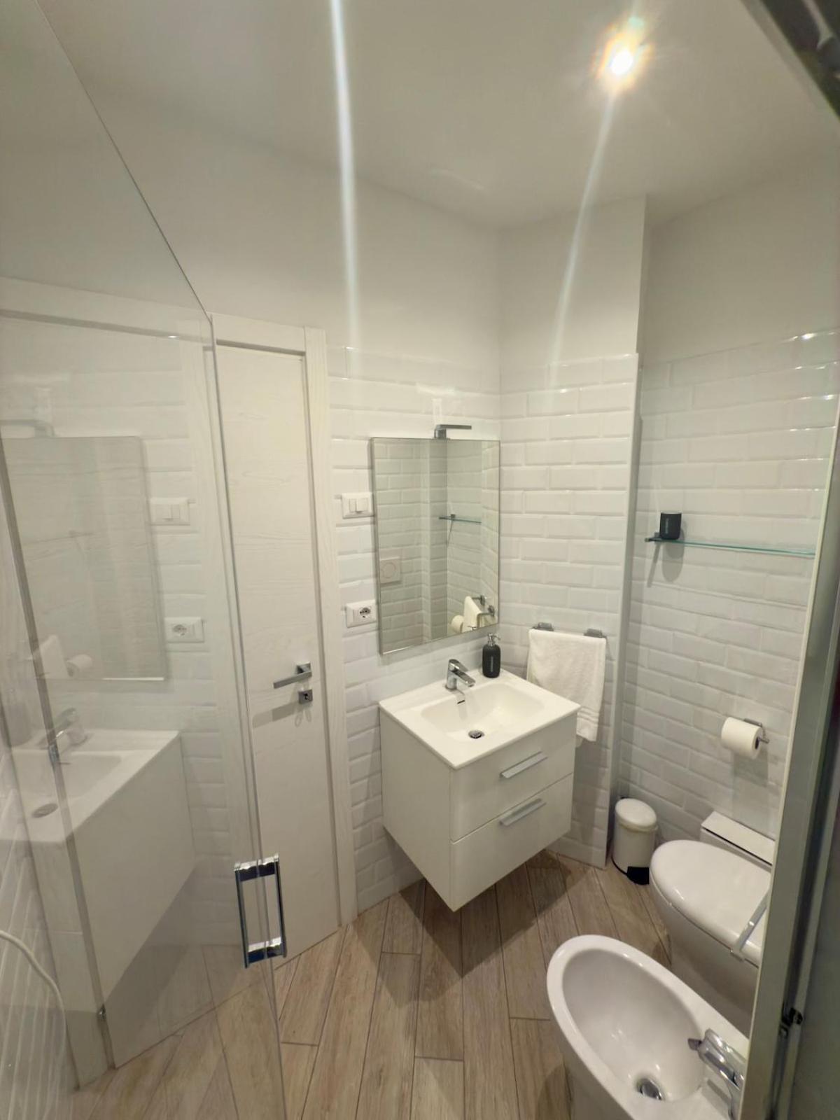 Thelma House - Lovely Near Tiburtina Station Rom